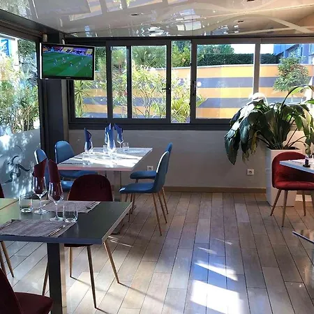 Ibis Budget Palais Nikaia Otel *