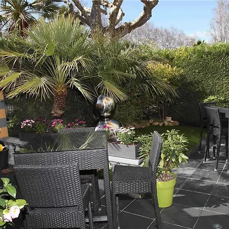 Ibis Budget Palais Nikaia *