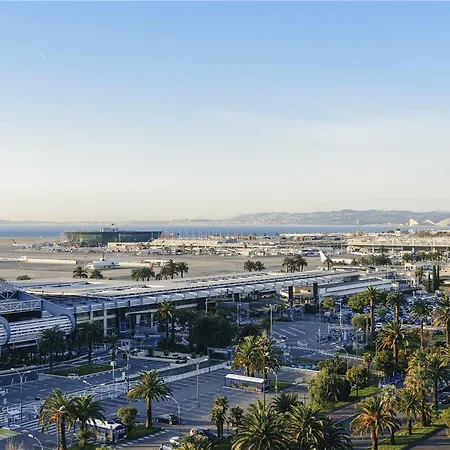 Отель Ibis Budget Palais Nikaia